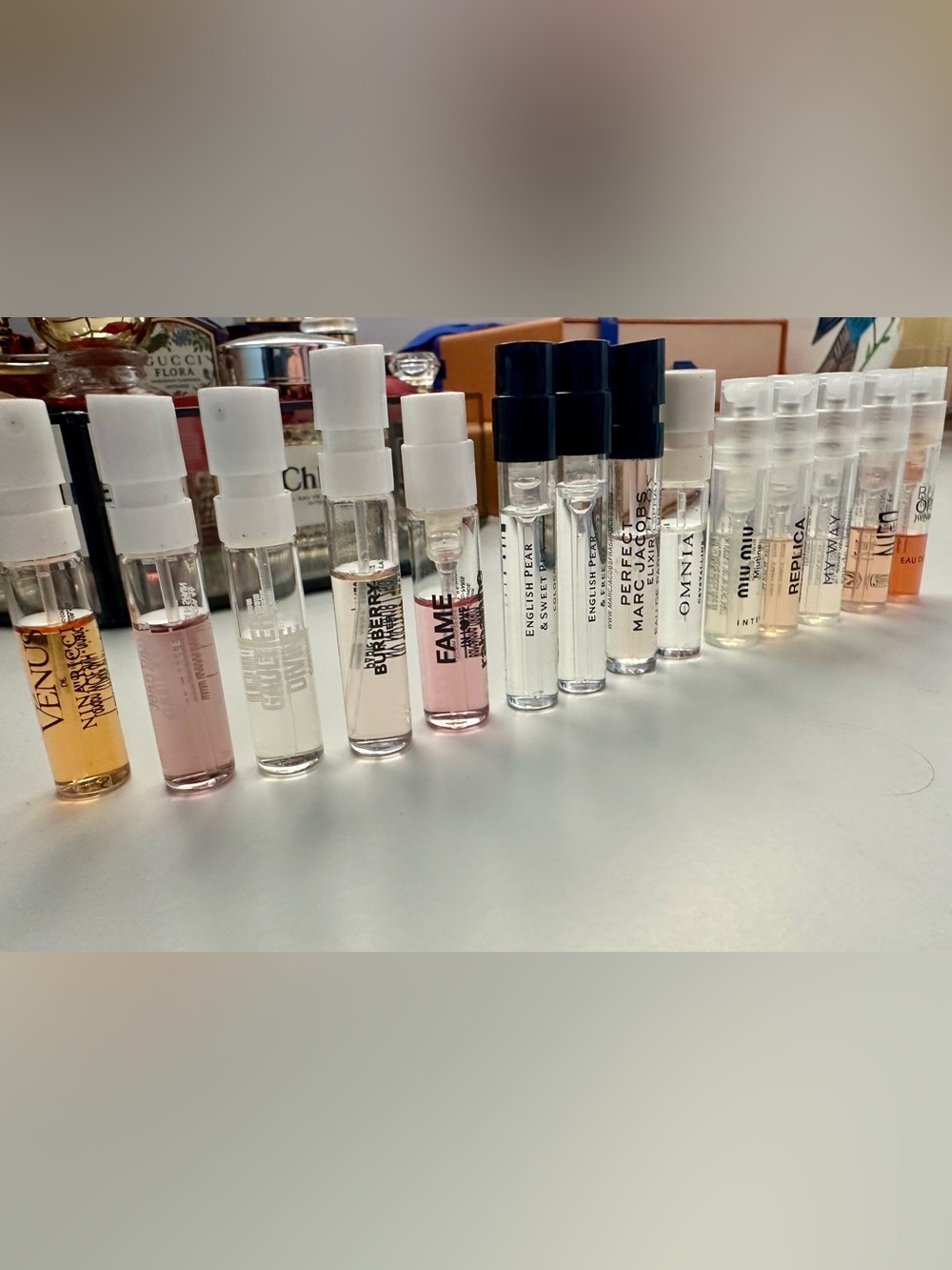 Set of 20 Perfume Samples